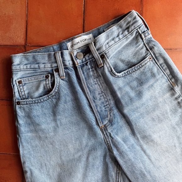 Sz 24 Short Aritzia Denim Forum The Joni High Rise Loose 26l GUC - Picture 7 of 7